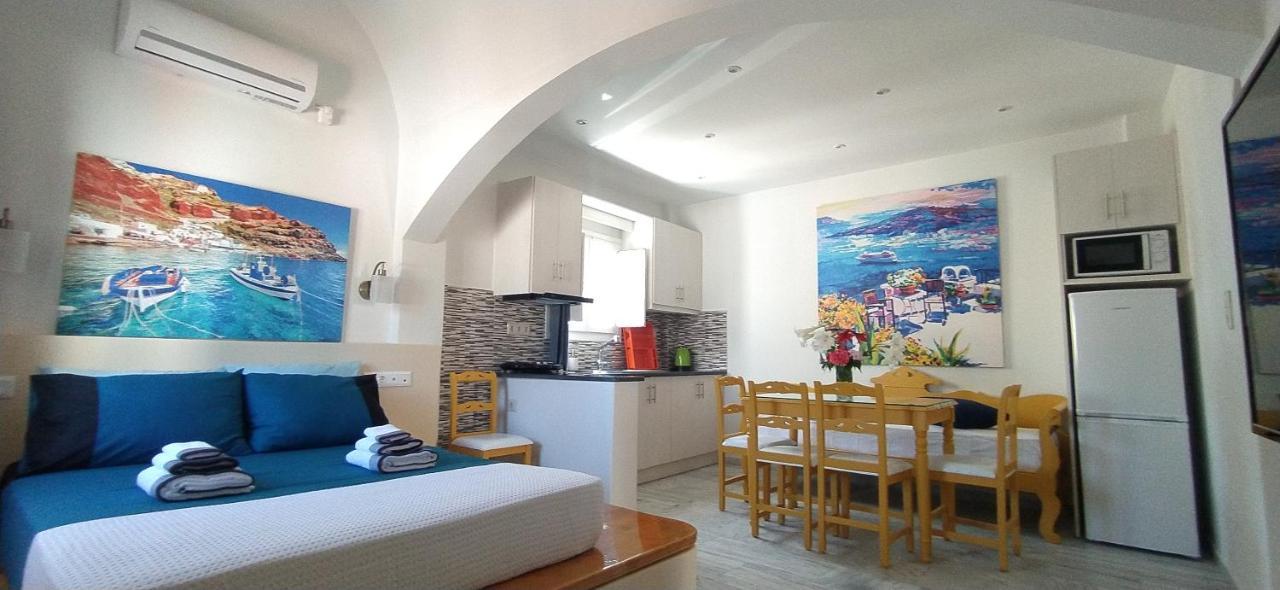 Chariot Apartments Santorini Kamári Zewnętrze zdjęcie