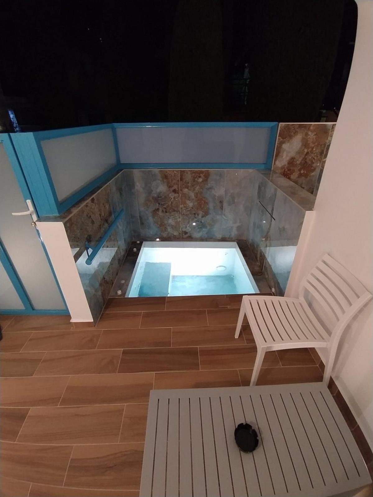 Chariot Apartments Santorini Kamári Pokój zdjęcie