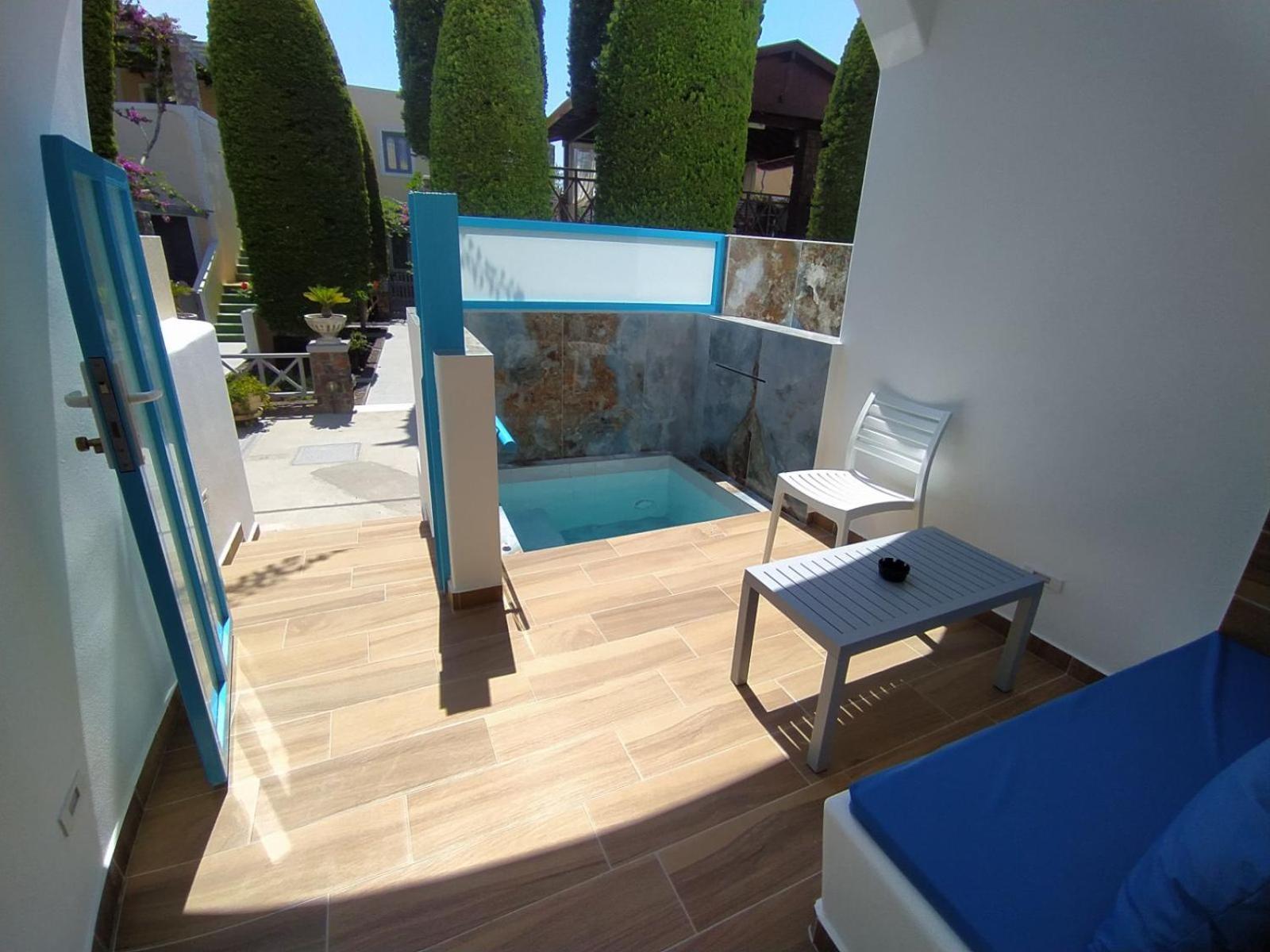 Chariot Apartments Santorini Kamári Zewnętrze zdjęcie