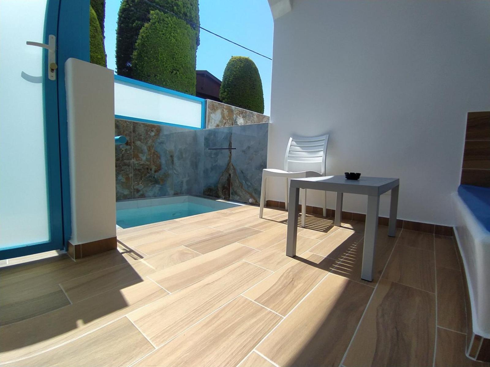 Chariot Apartments Santorini Kamári Pokój zdjęcie