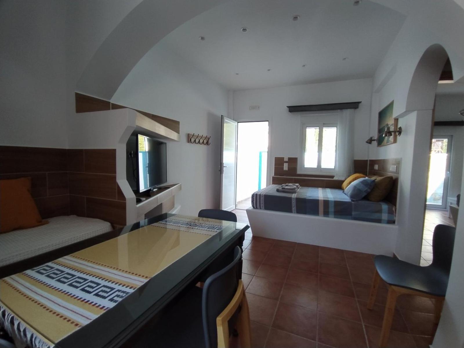 Chariot Apartments Santorini Kamári Pokój zdjęcie